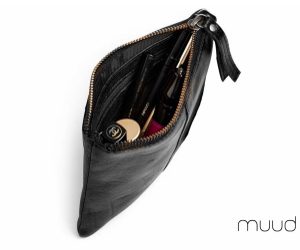Muud Collection Wind Leather Clutch